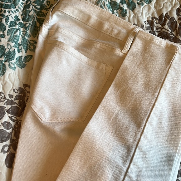 Old navy white skinny jeans - Picture 4 of 4